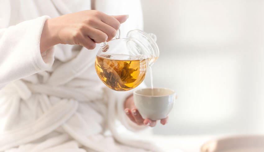 Tea In Skin Care: 7 Types For A Healthy Complexion